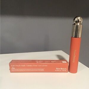 Rare beauty Lip plumping oil shade joy